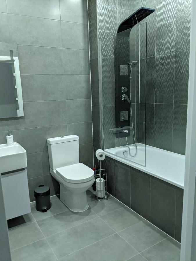 Sapphire House Telford Apartment Exterior photo